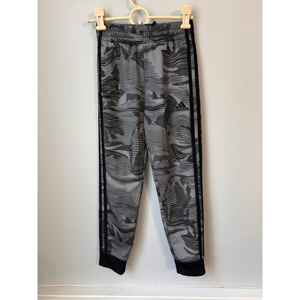 Adidas Boys Grey Black Camo Wavy Stripe Jogger Pants Size S 8 AK0202